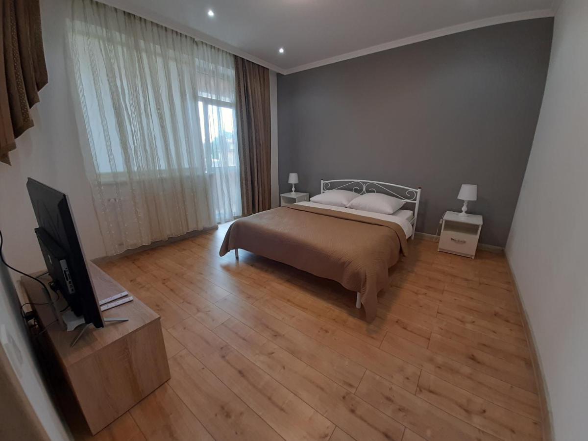 New !!! Modern Lux Apartment In The City Center With A Terrace Mukatjevo Eksteriør billede